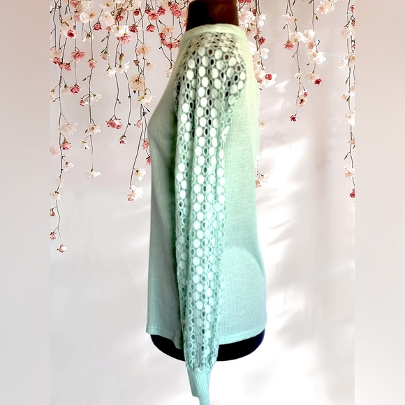 Miholl Waffle Knit Sea Foam Green Top With Lace Long Dolman Puff Sleeves… - Picture 2 of 4
